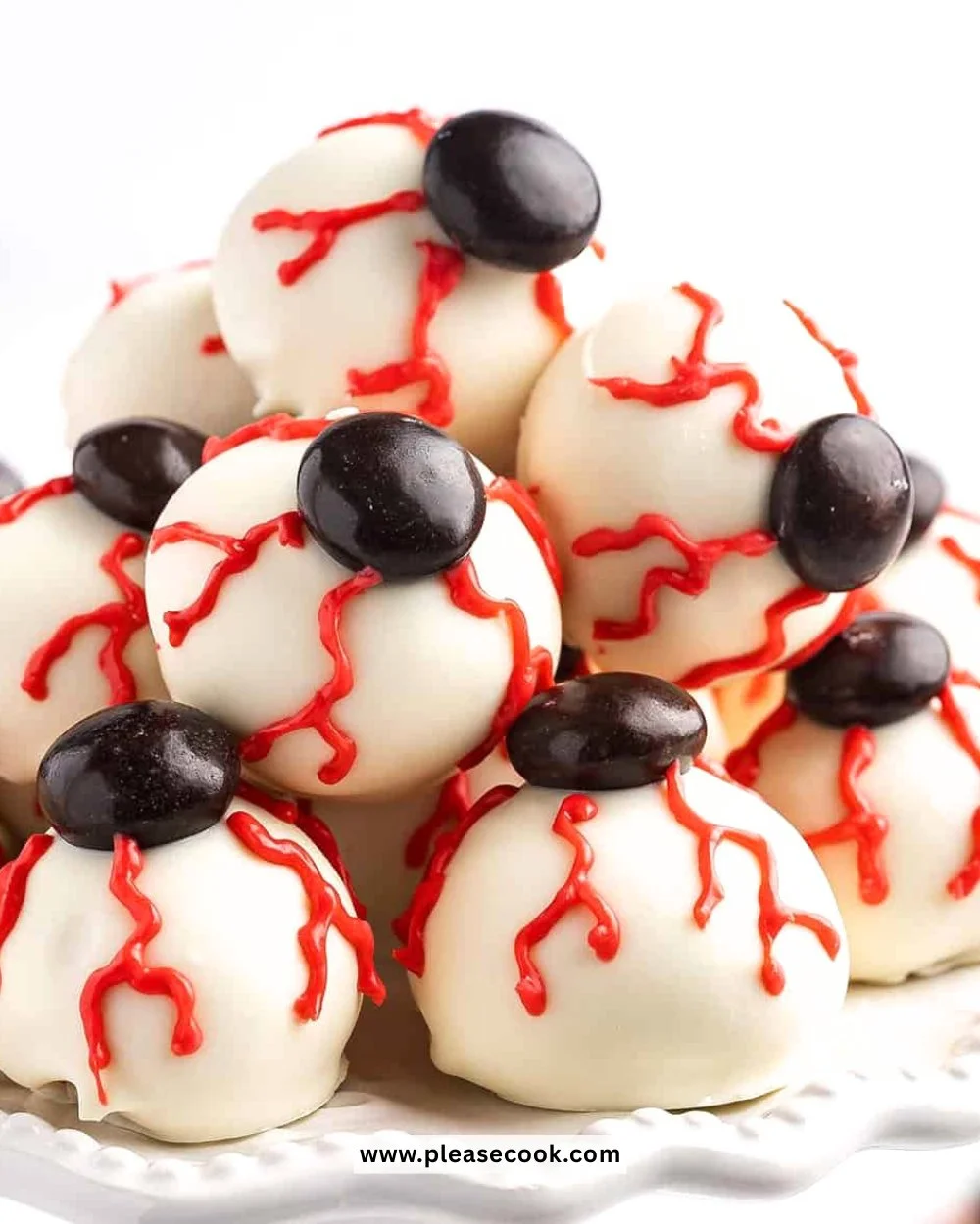 Halloween-themed bloodshot eyeballs candy for spooky celebrations.