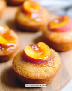 Delicious Peach Upside Down Mini Cakes with caramelized peaches