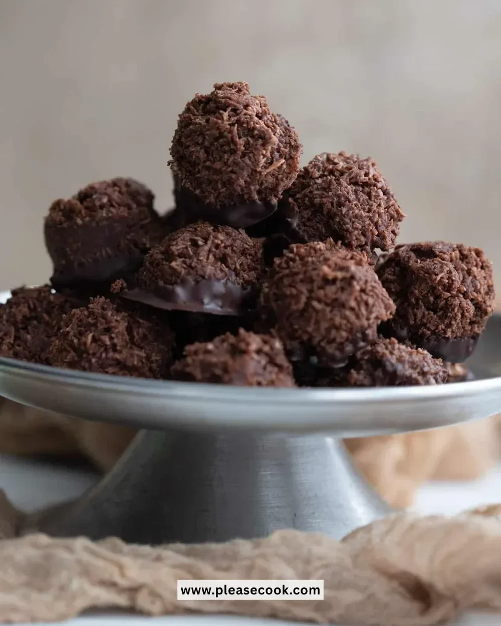 Delicious no bake keto macaroons on a plate, perfect for low-carb diets