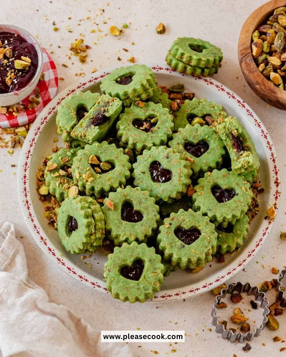Pistachio Linzer Cookies with vibrant colors and pistachio dust