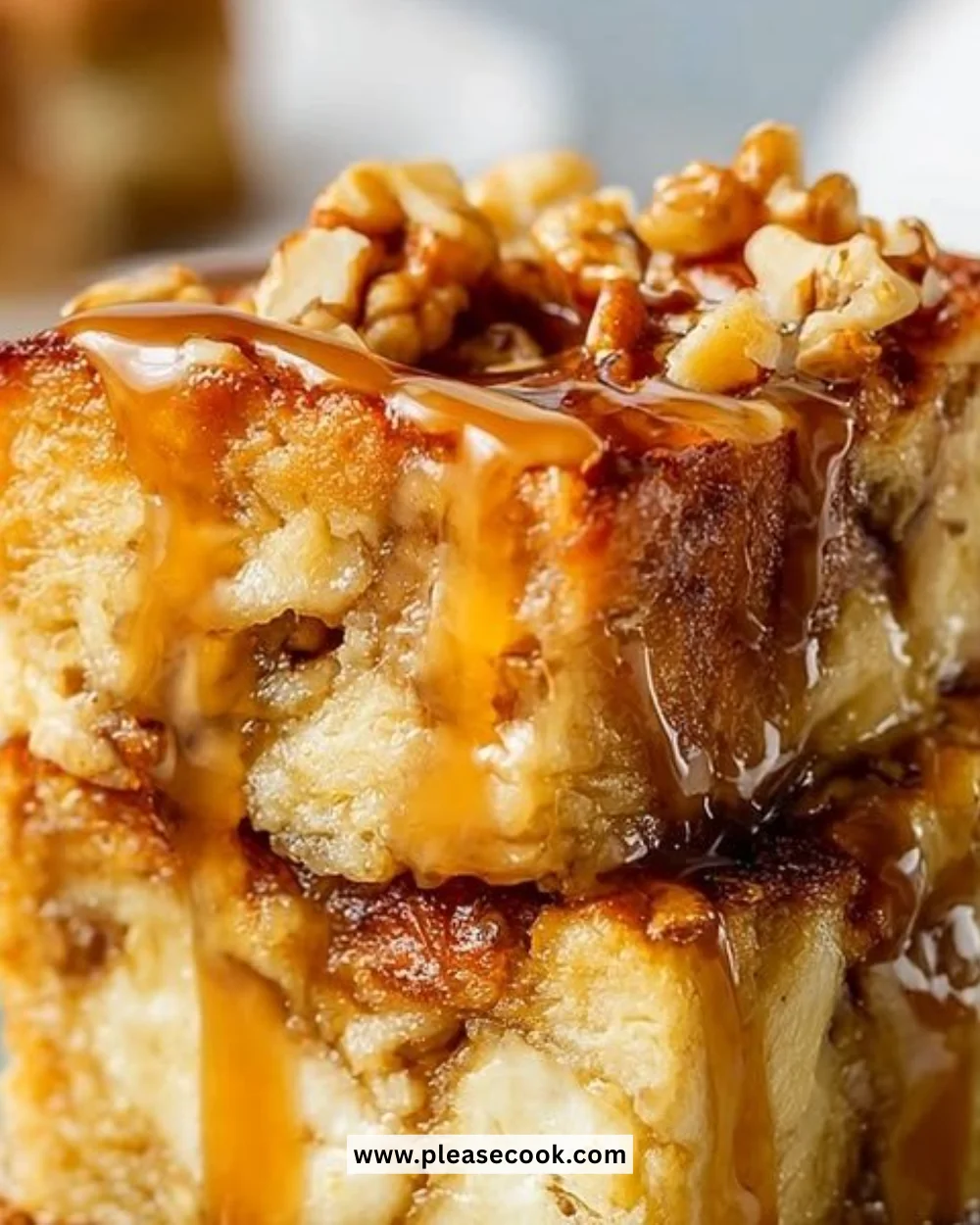 Delicious easy banana bread pudding served warm with a sprinkle of cinnamon.