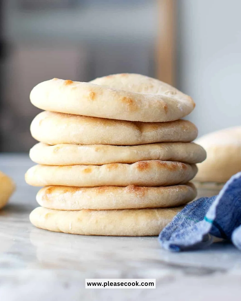 Homemade pita bread recipe with fresh ingredients and delicious results