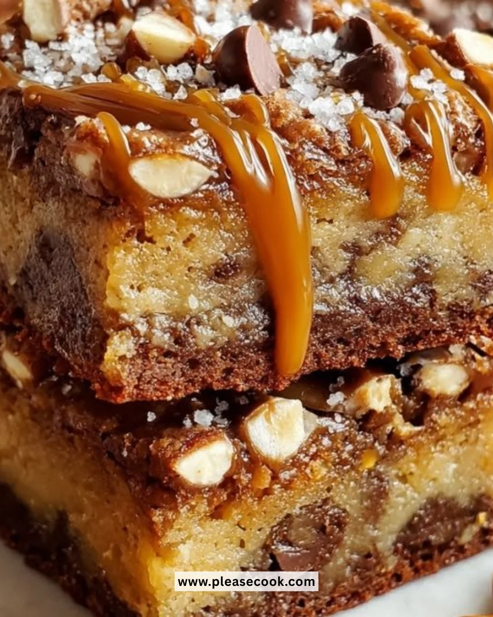 Delicious salted caramel pretzel blondies with gooey caramel drizzle